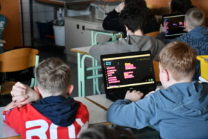 RIN kompetence kot most v prihodnost